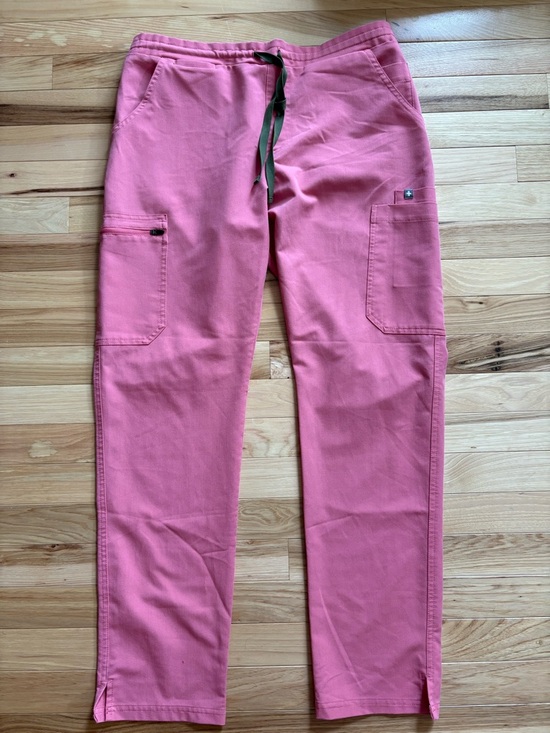 Figs Pants - Figs Limited Edition “Beat the Pink” Kade Scrub pants size medium New